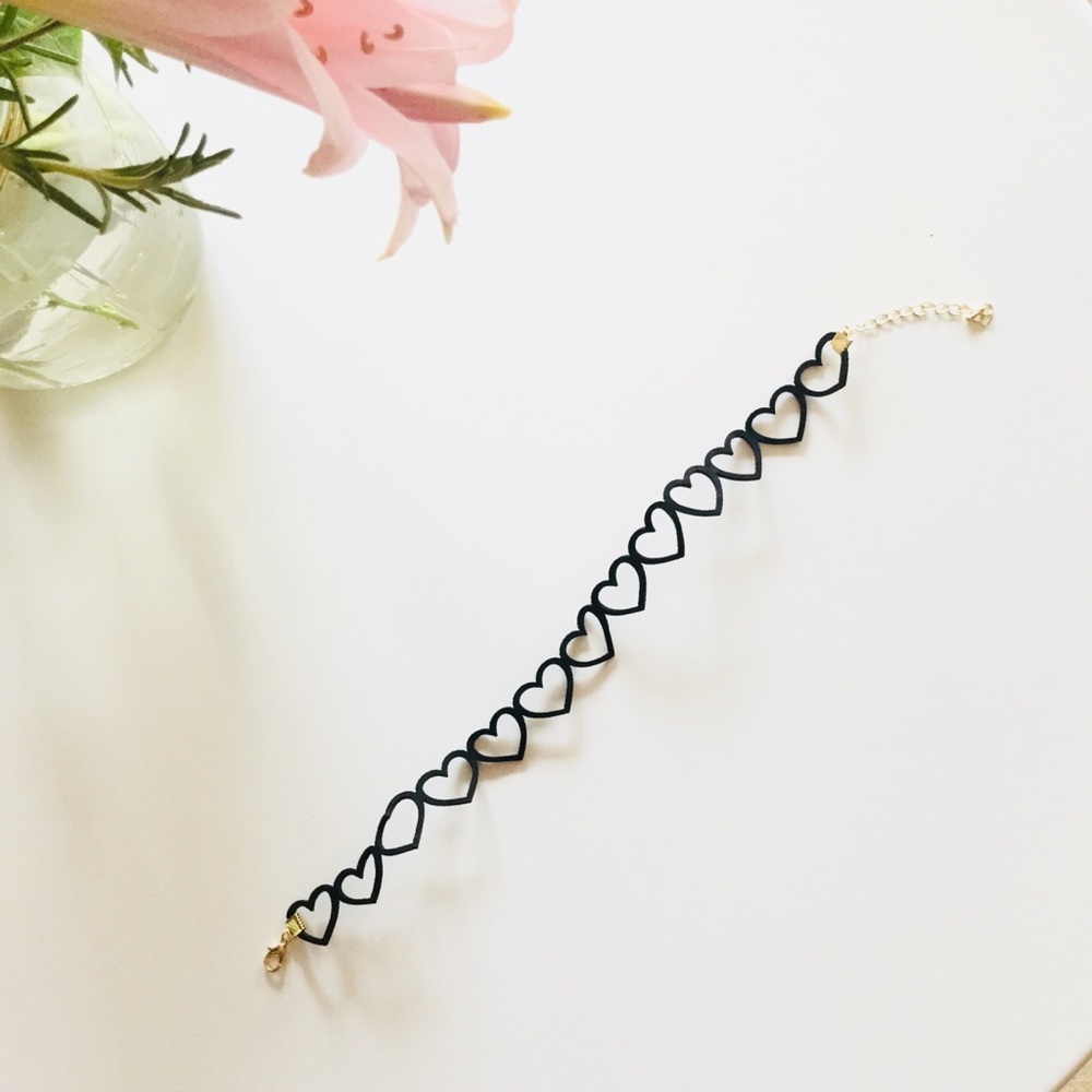 Heart Cut Out Choker Necklace